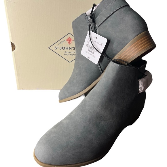 St. John’s Bay NWT Gray Suede Boots Booties With Box Size 8M - Picture 7 of 9